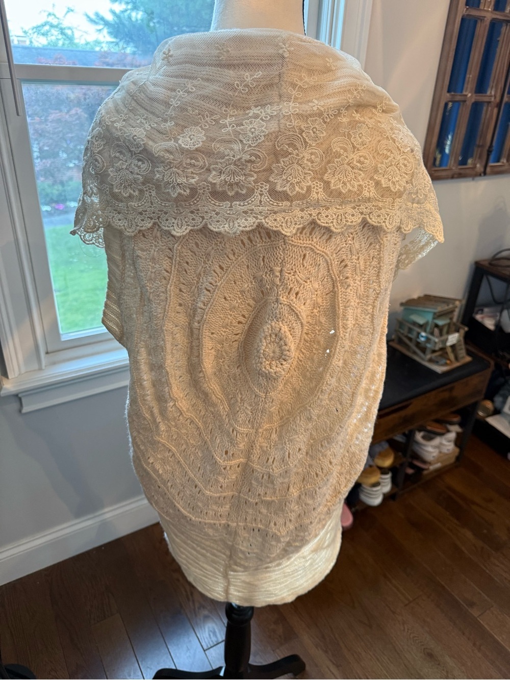 Flying Tomato Cream Lace-Trim Open Front Cardigan Sweater Size Medium